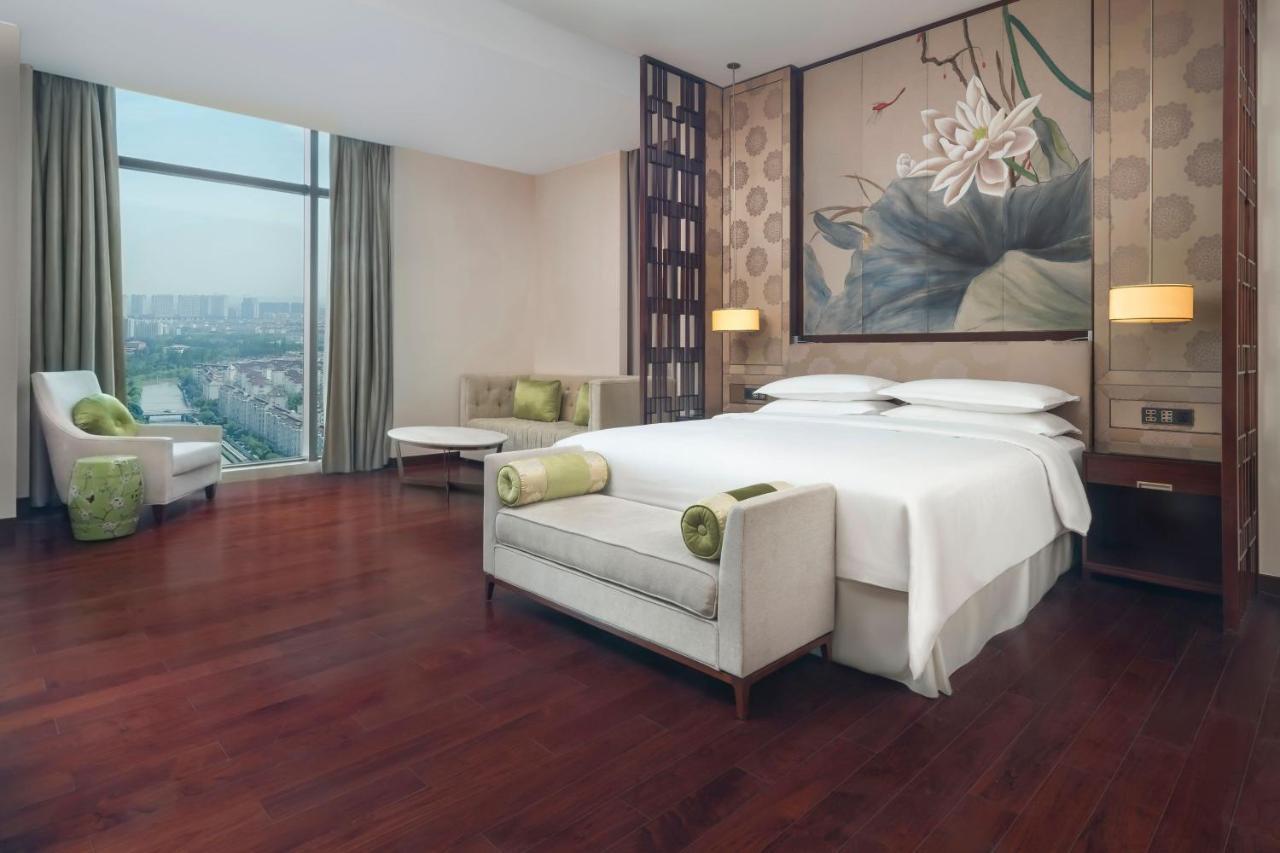 Sheraton Shanghai Jiading Hotel Dış mekan fotoğraf